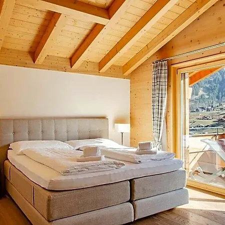 Alia And Hotel Grindelwald